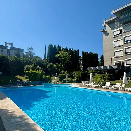 Aurelia House Garden *